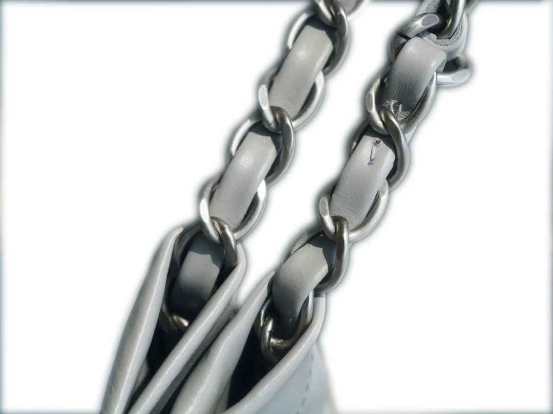 샤넬 22백 미디엄 그레이 은장