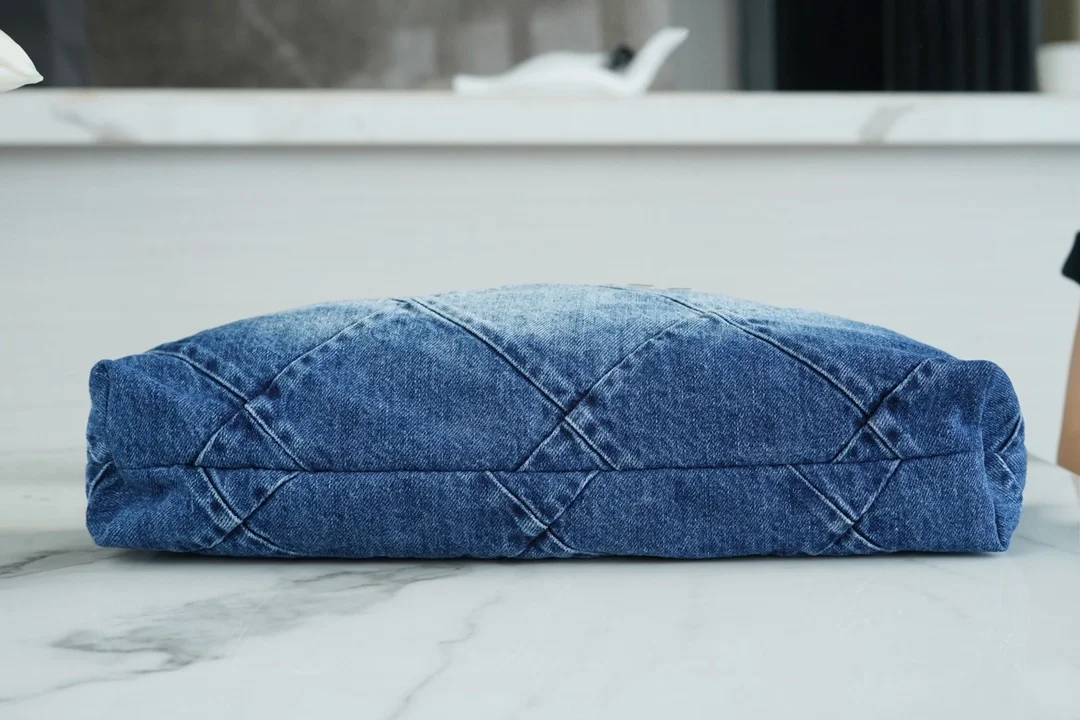 샤넬 22백 미디엄 데님 은장