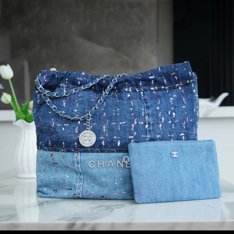 샤넬 22백 미디엄 시퀸 데님 은장