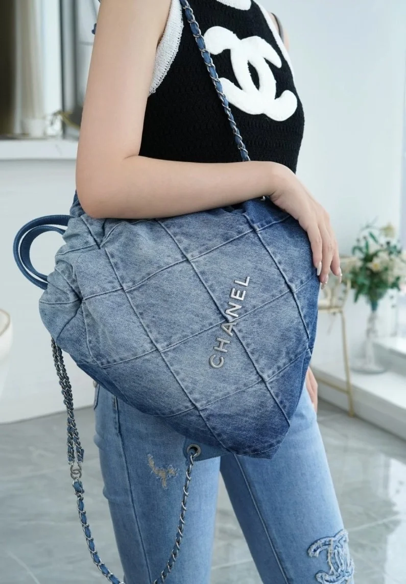 샤넬 22백팩 데님 은장
