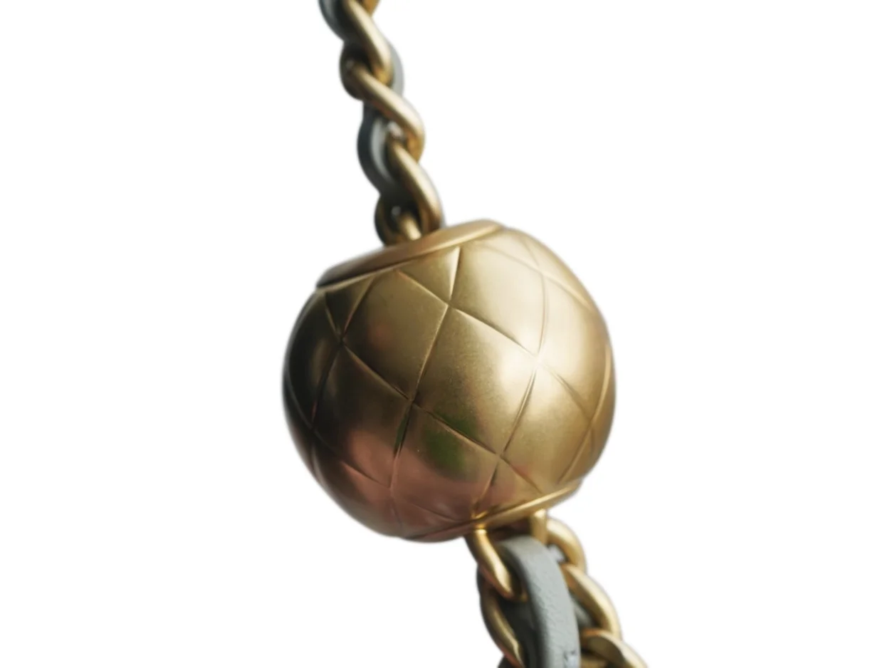 샤넬 쁘띠삭 골드볼 플랩백 뉴미니 팻그레이