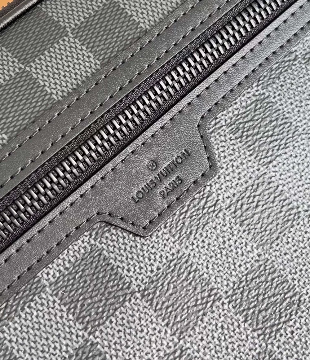 루이비통 유틸리티 서플 클러치 N60324