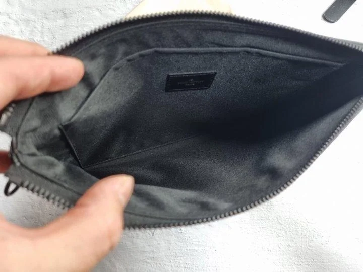 루이비통 포쉐트 투고 클러치 M81549