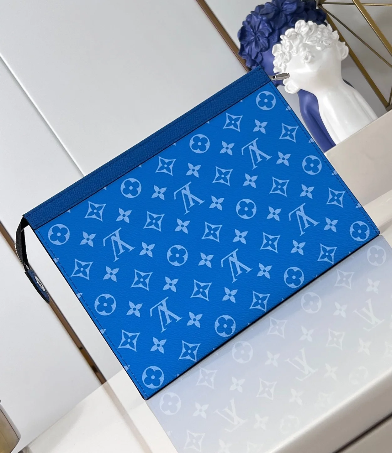 루이비통 모노그램 이클립스 포쉐트 보야주 MM M30423