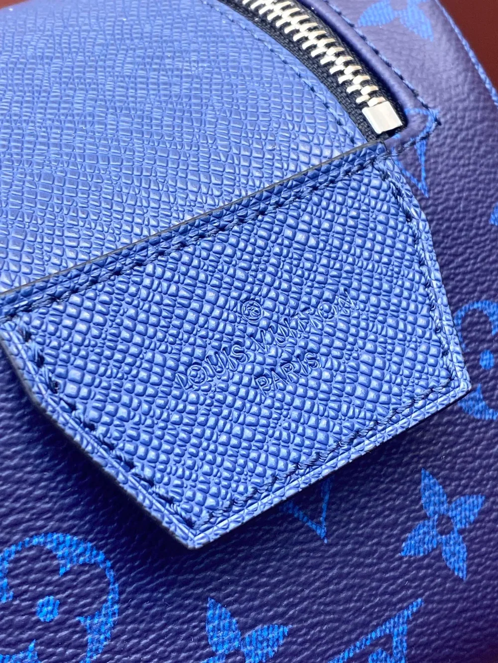 루이비통 도프 키트 파우치 M30849