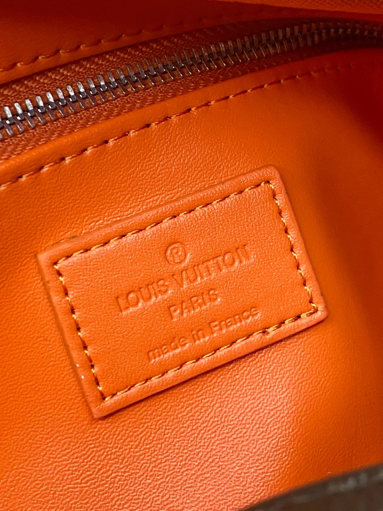 루이비통 도프 키트 모노그램 마카사르 M46765