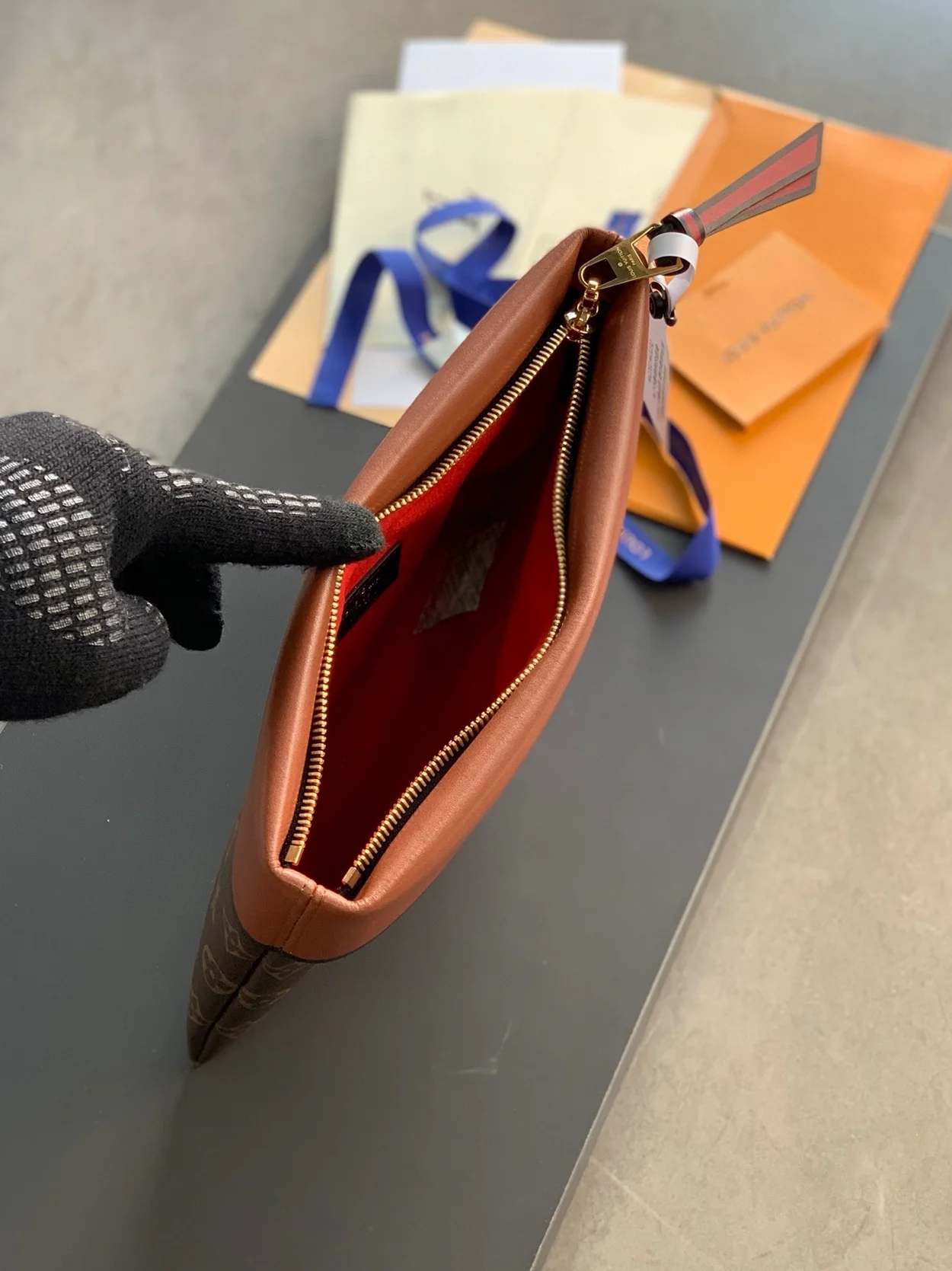 루이비통 튈르리 클러치 M64035