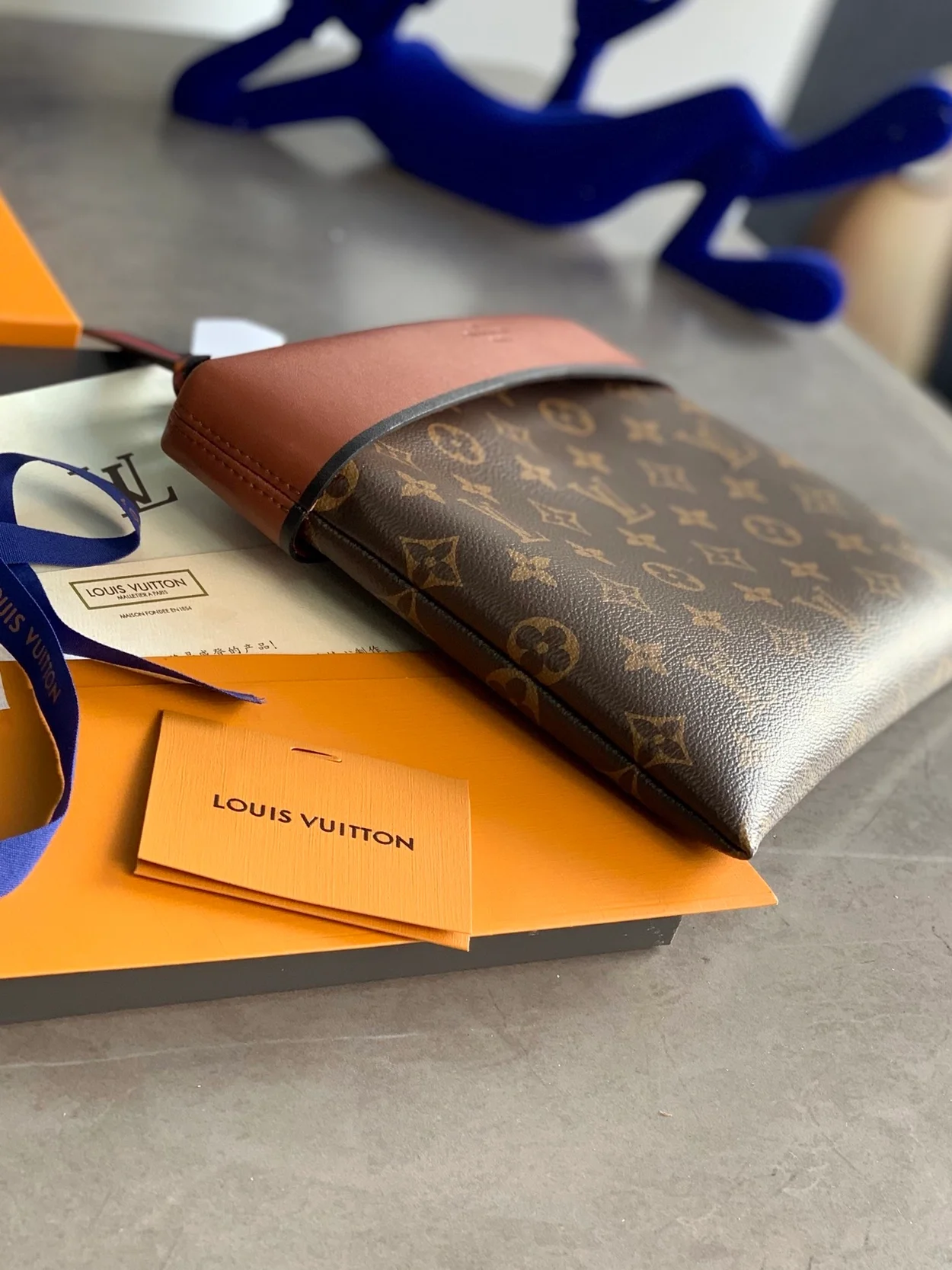 루이비통 튈르리 클러치 M64035