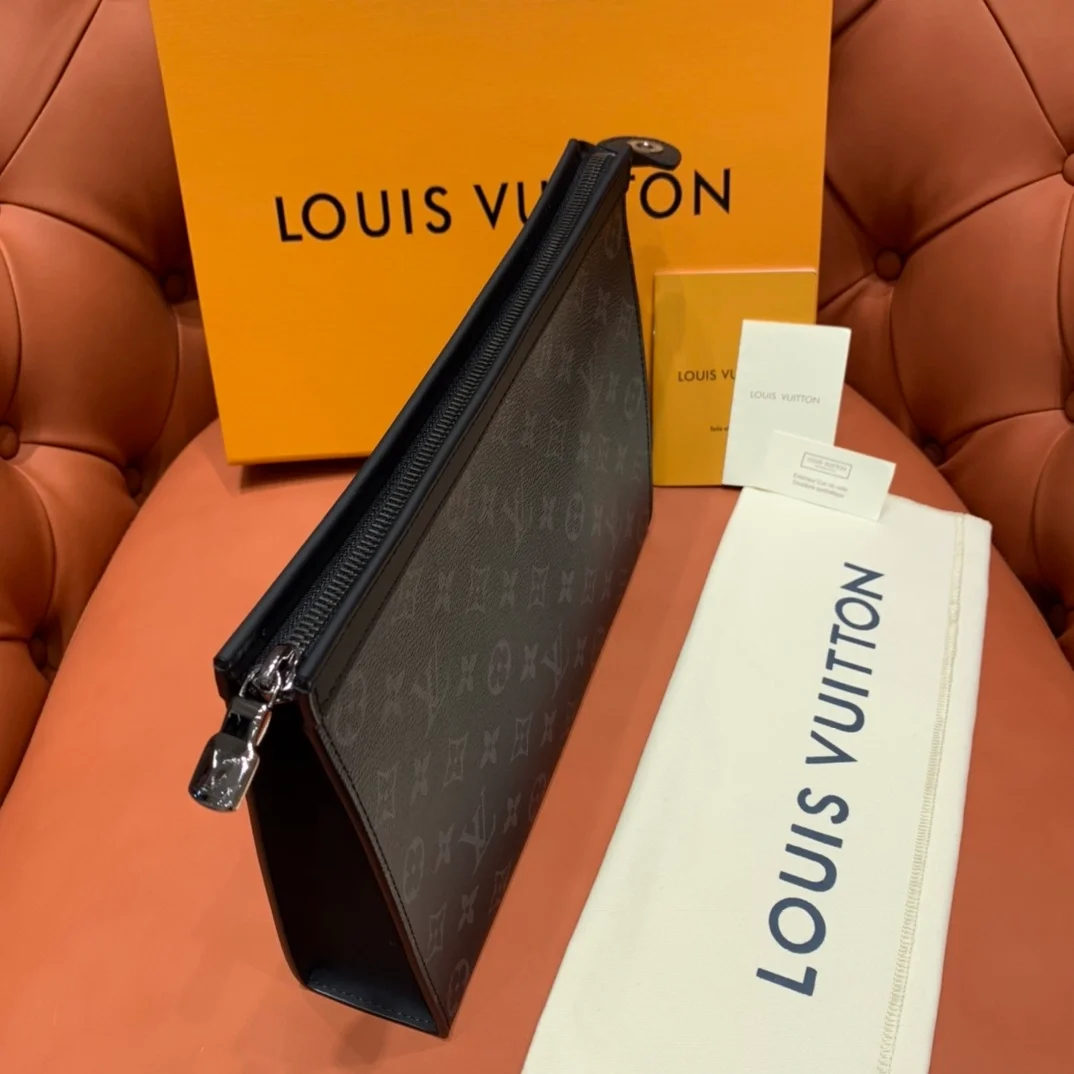 루이비통 포쉐트 보야주 클러치 MM M61692