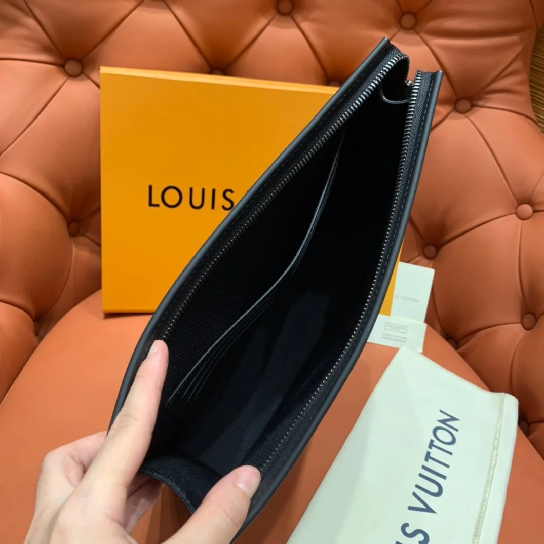 루이비통 포쉐트 보야주 클러치 MM M61692