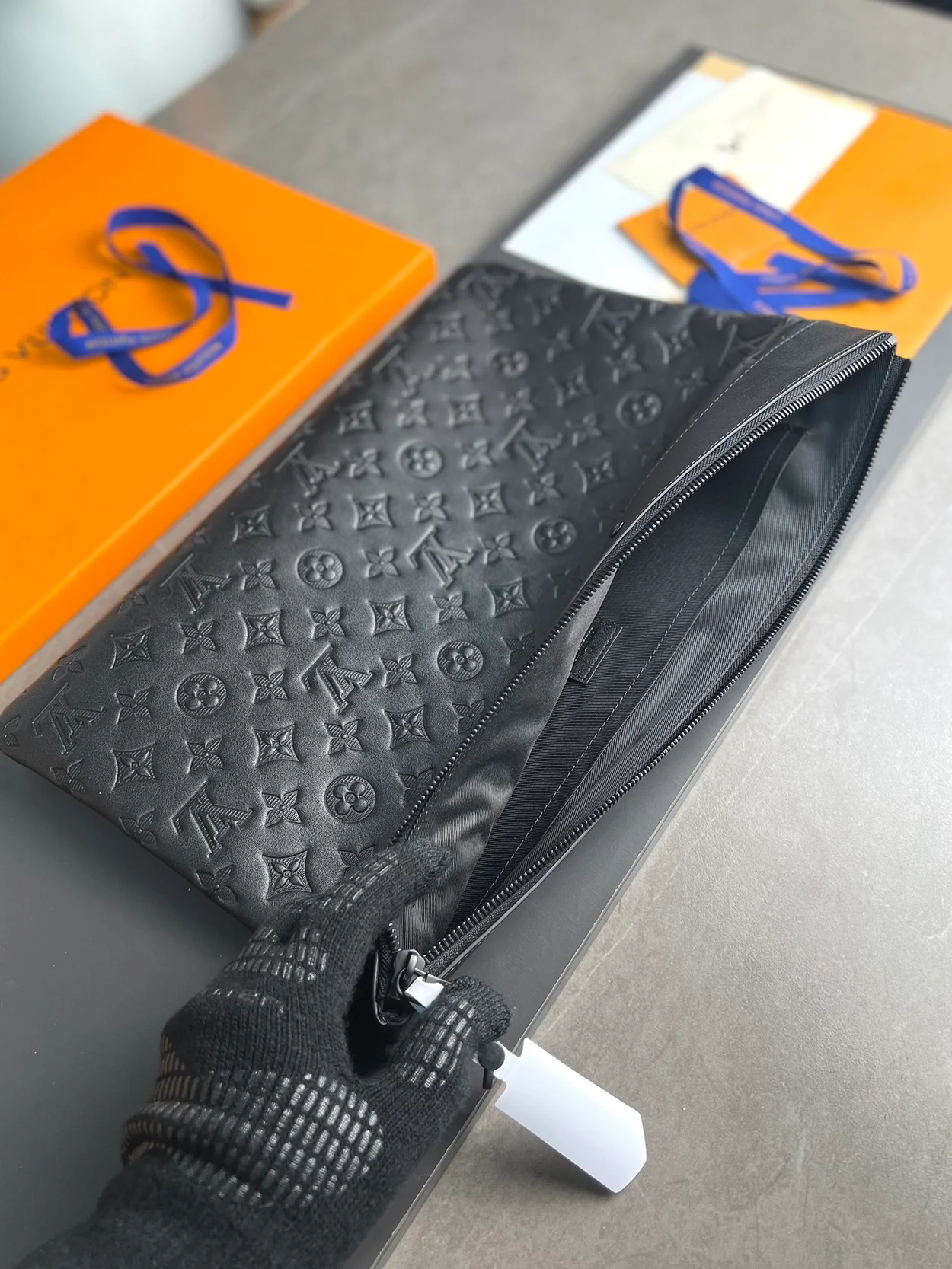 루이비통 모노그램 포쉐트 쉐도우 클러치 M62903