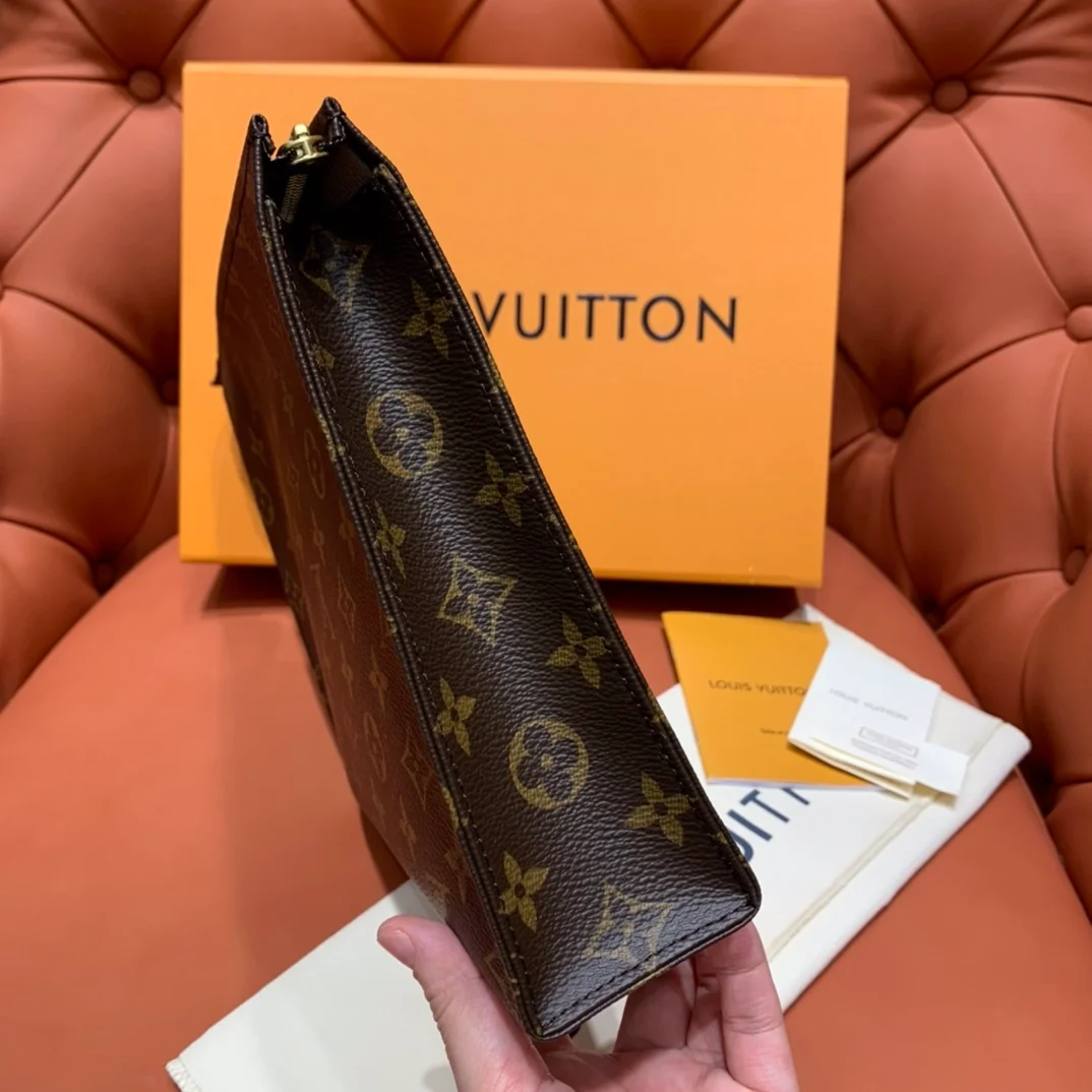 루이비통 모노그램 토일레트리 26 파우치 M47542