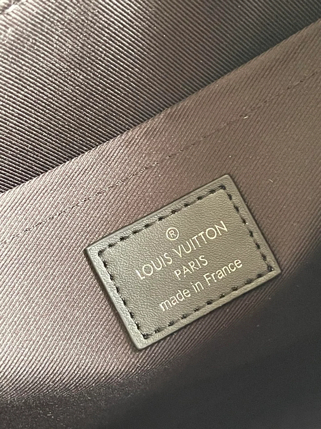 루이비통 스탠딩 파우치 클러치 N60448