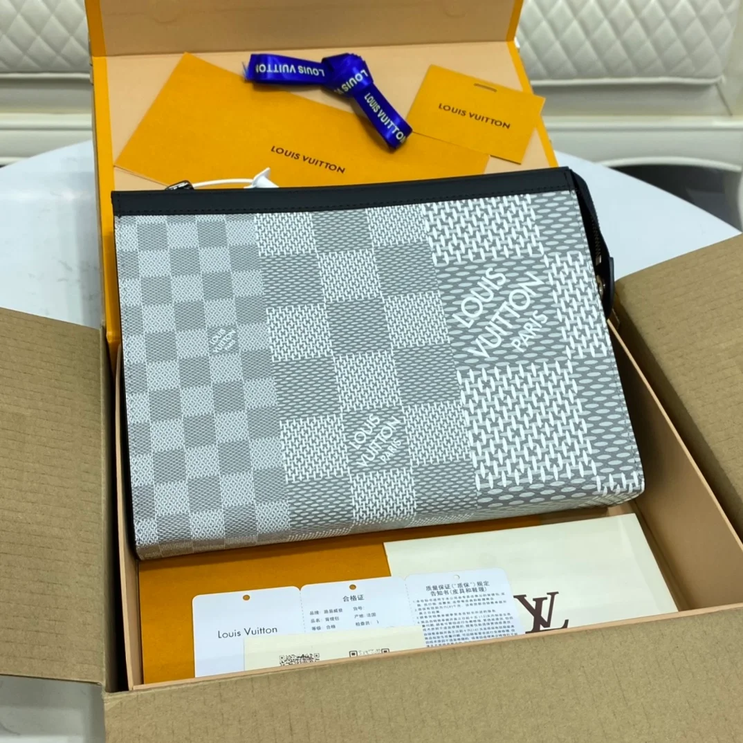 루이비통 3D 포쉐트 보야주 MM 클러치 N60443