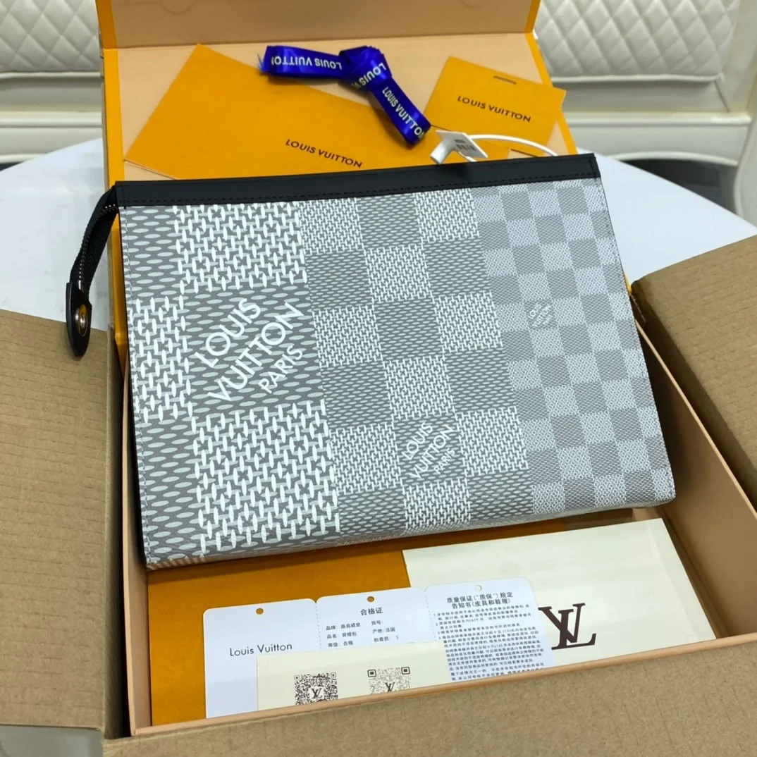 루이비통 3D 포쉐트 보야주 MM 클러치 N60443