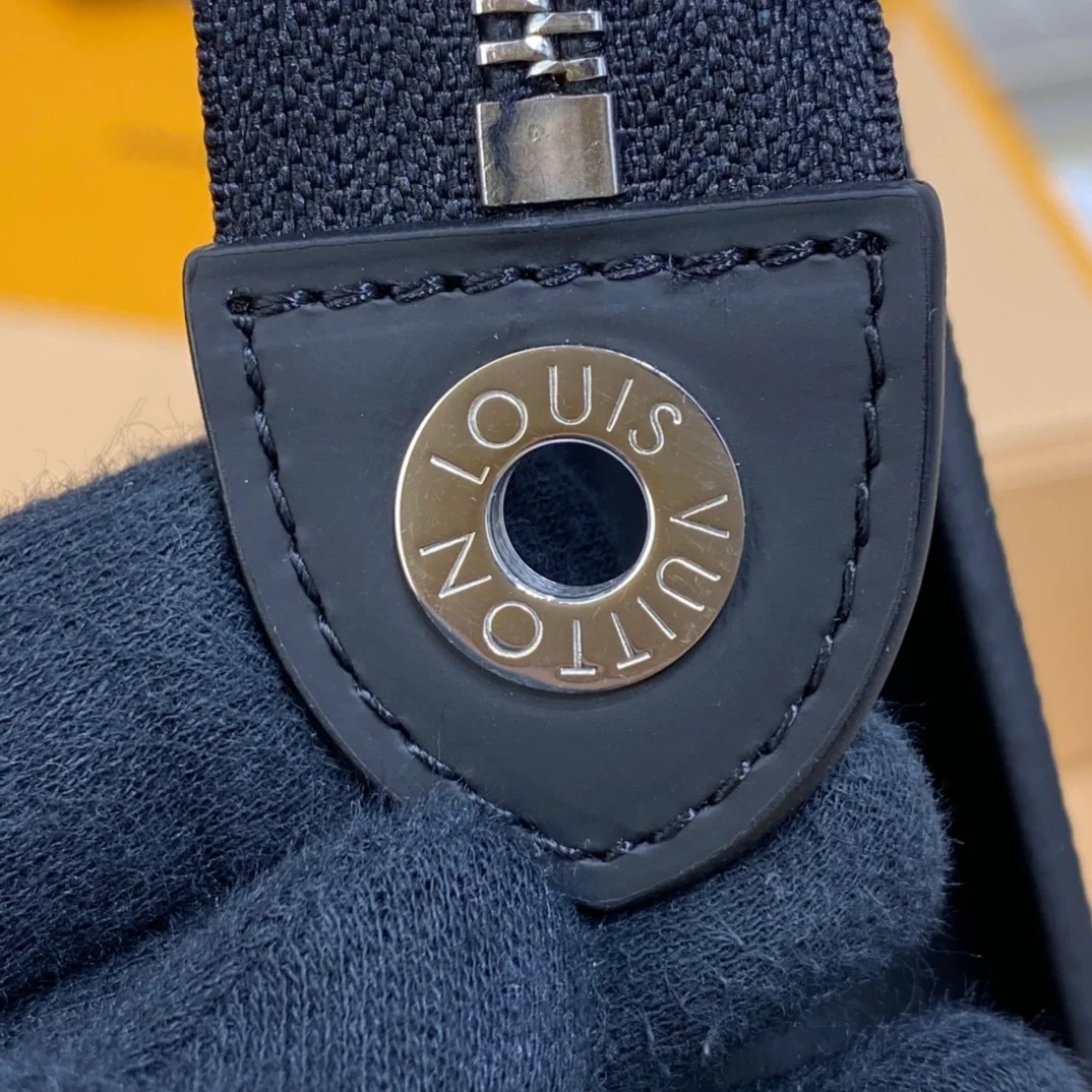 루이비통 3D 포쉐트 보야주 MM 클러치 N60443