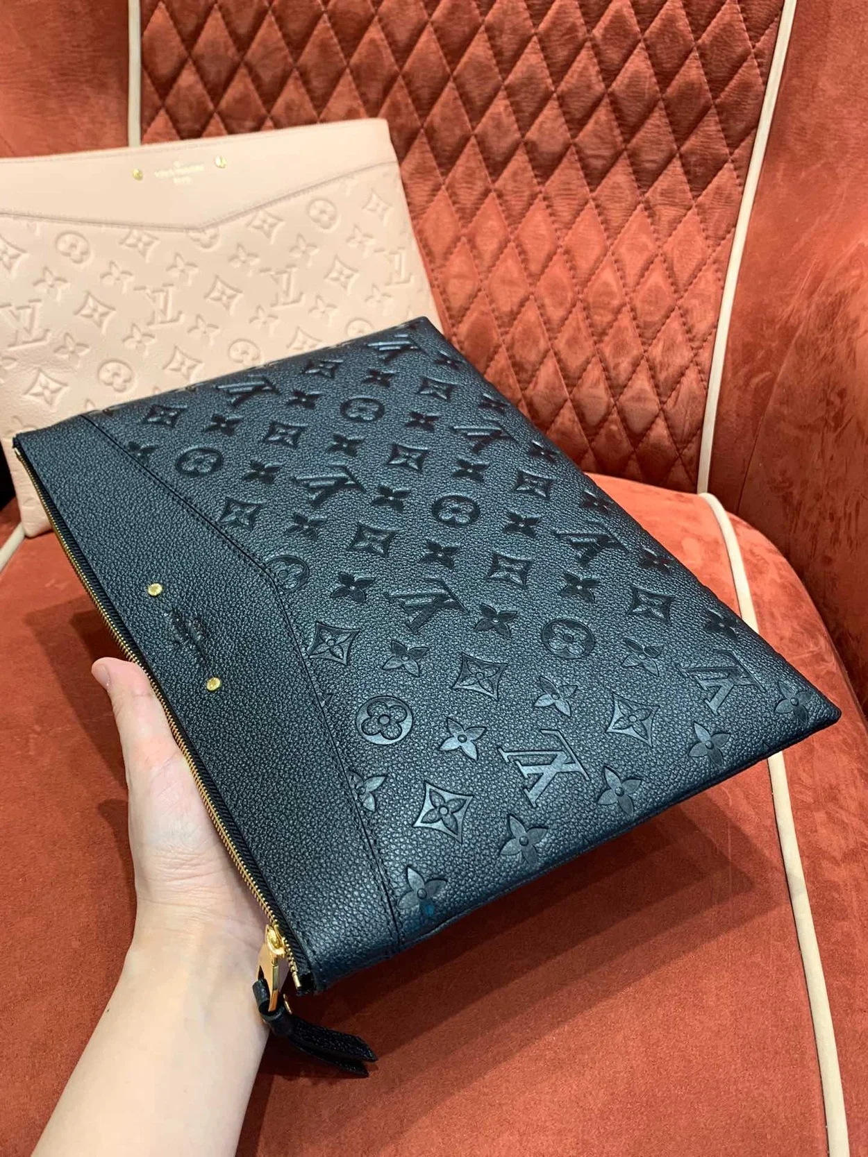 루이비통 데일리 파우치 모노그램 앙프렝뜨 M62937