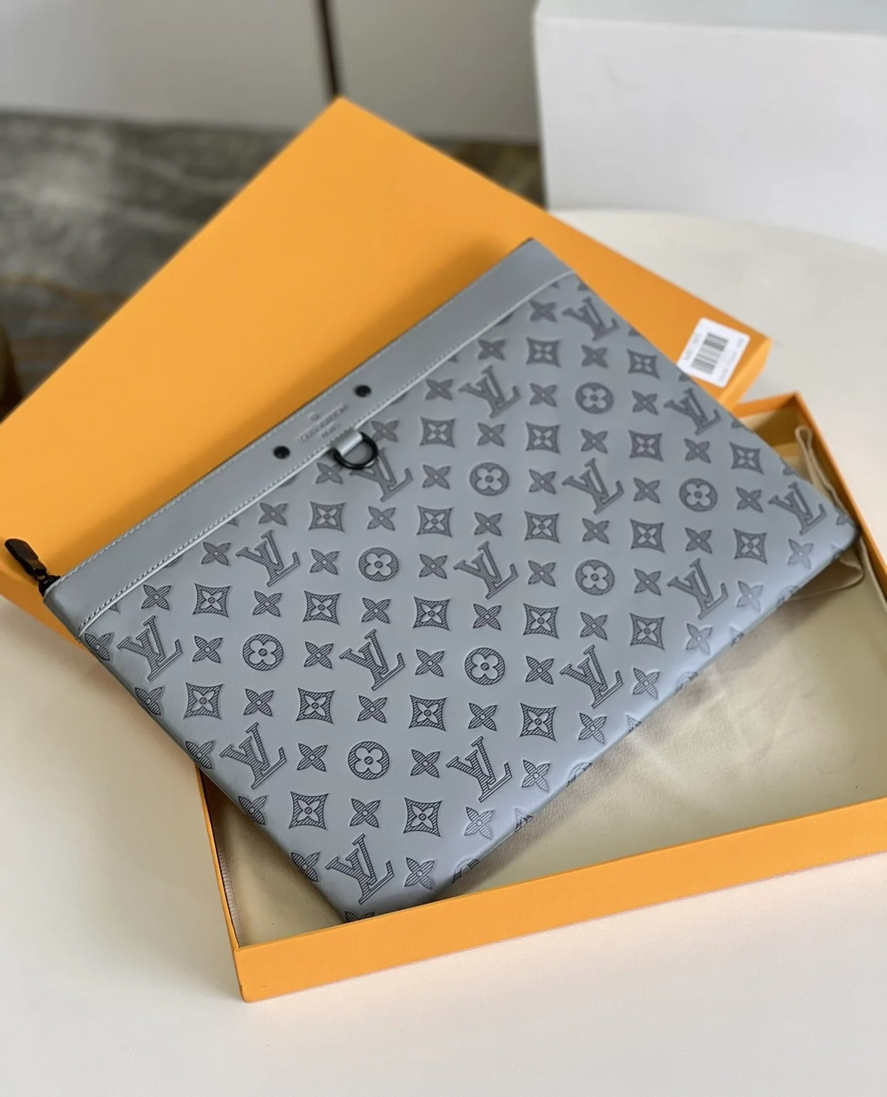 루이비통 포쉐트 디스커버리 M81385