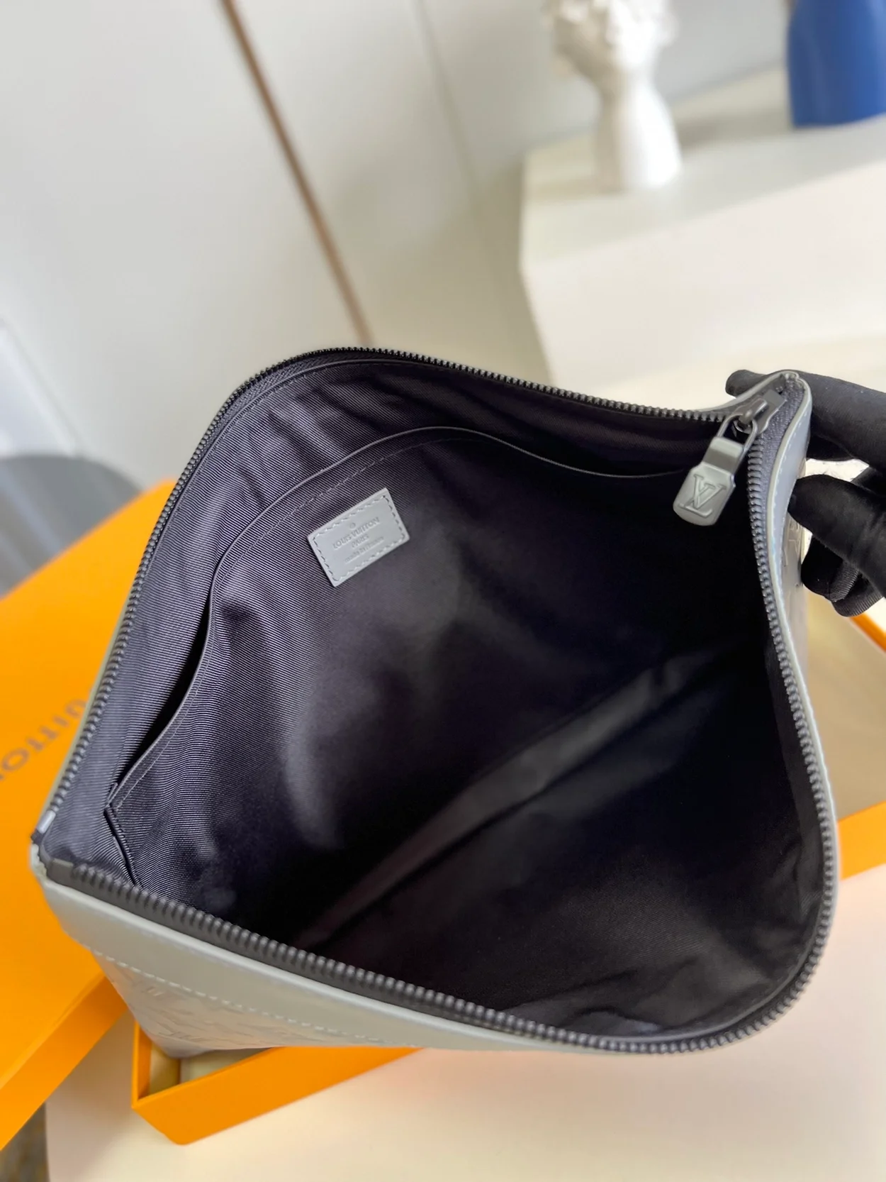 루이비통 포쉐트 디스커버리 M81385