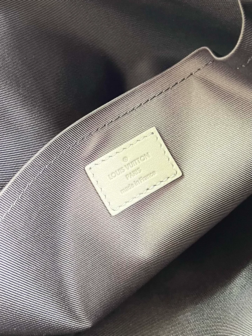 루이비통 포쉐트 디스커버리 M81385