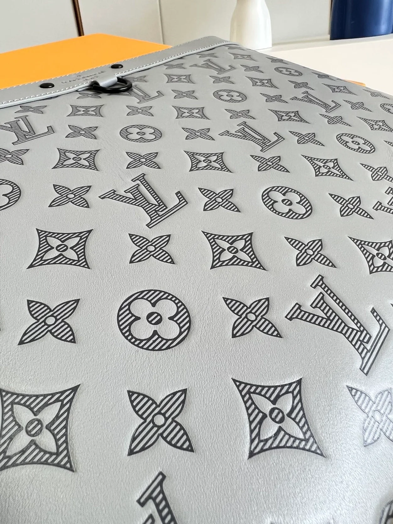 루이비통 포쉐트 디스커버리 M81385