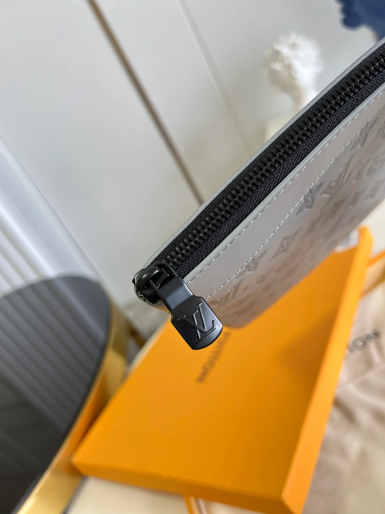 루이비통 포쉐트 디스커버리 M81385