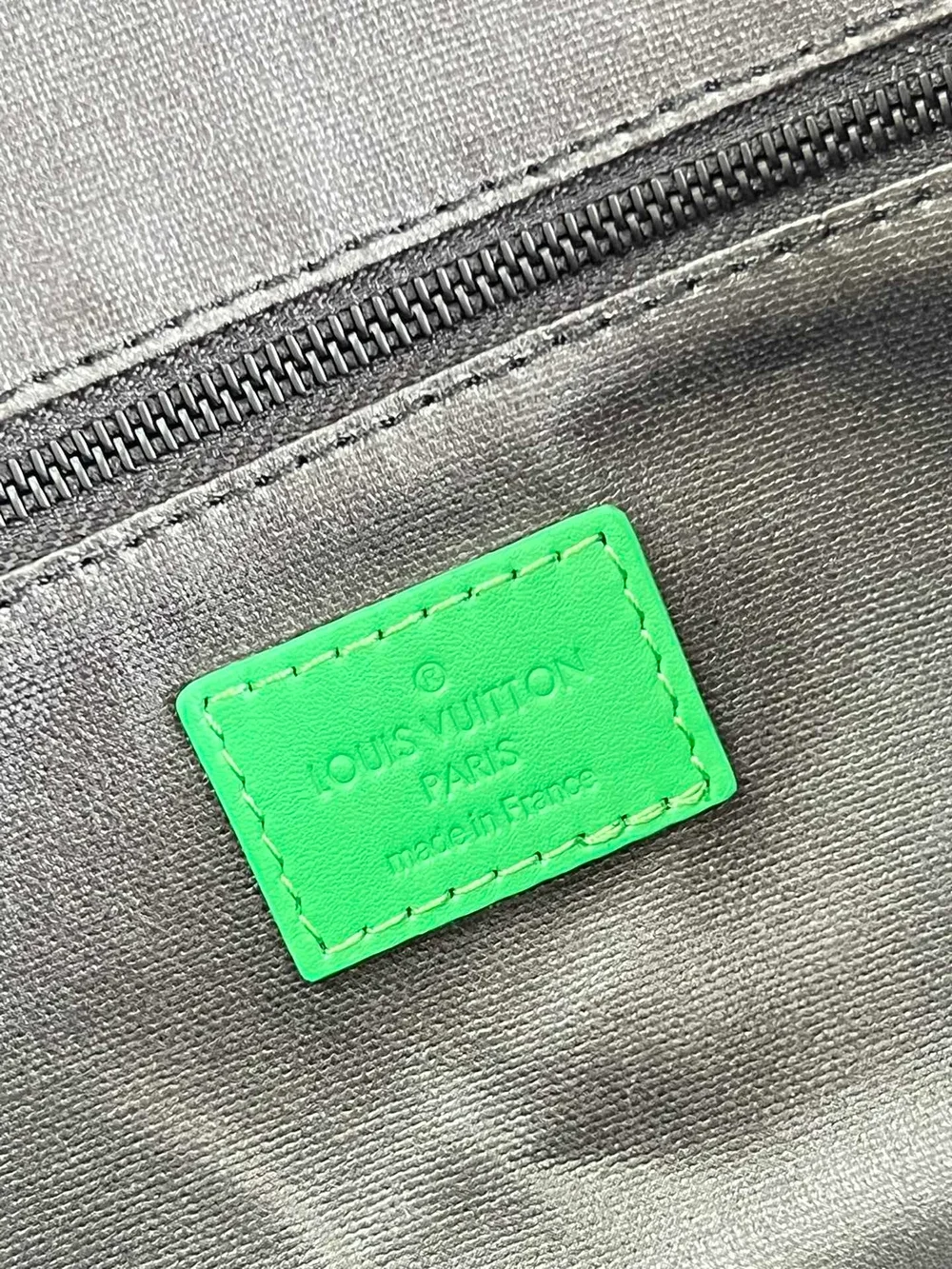 루이비통 도프 키트 토일렛 파우치 M46253