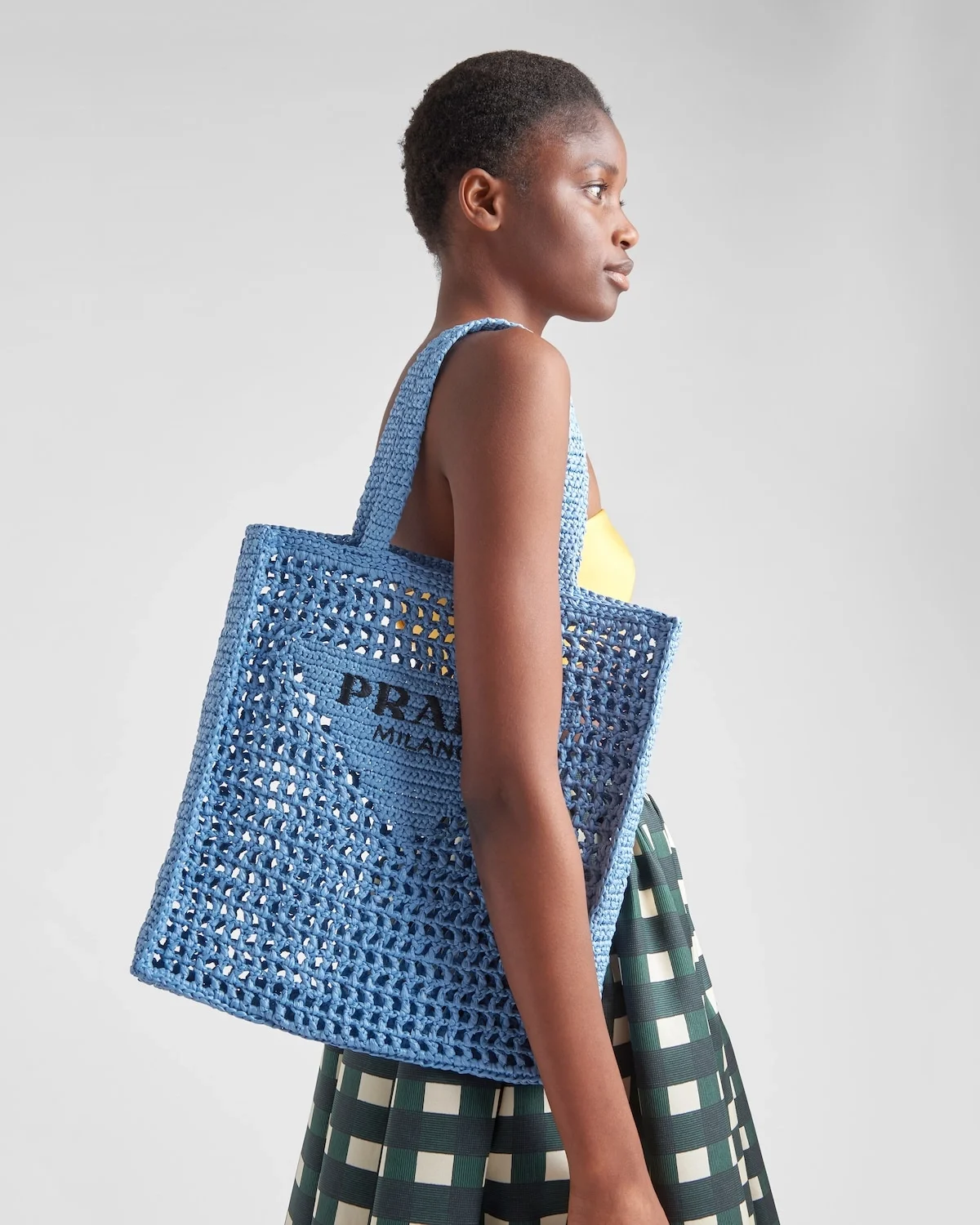 프라다 크로셰 토트백 블루