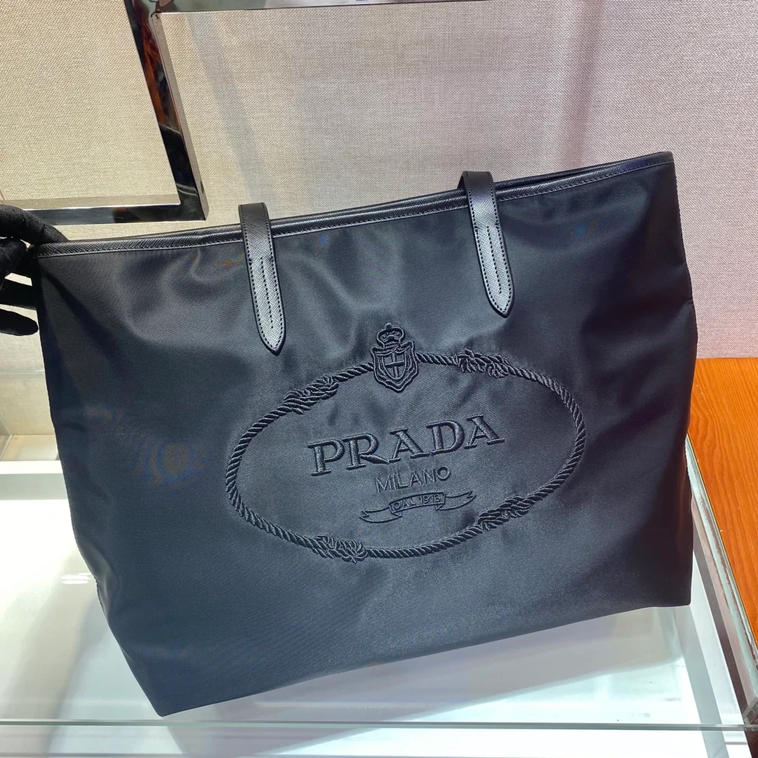 프라다 리나일론 로고 쇼퍼백
