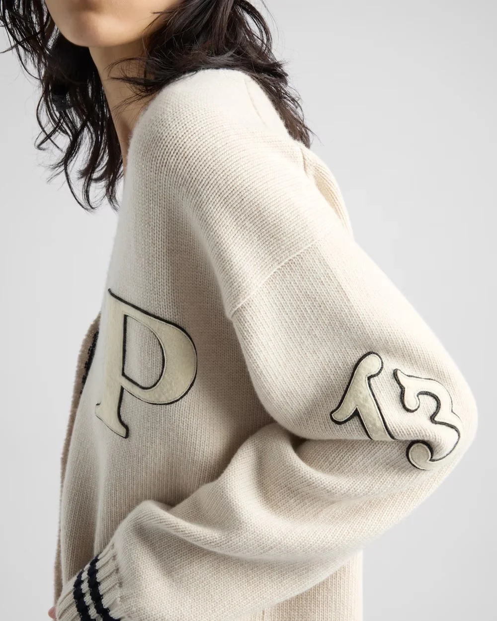 프라다 울 캐시미어 가디건