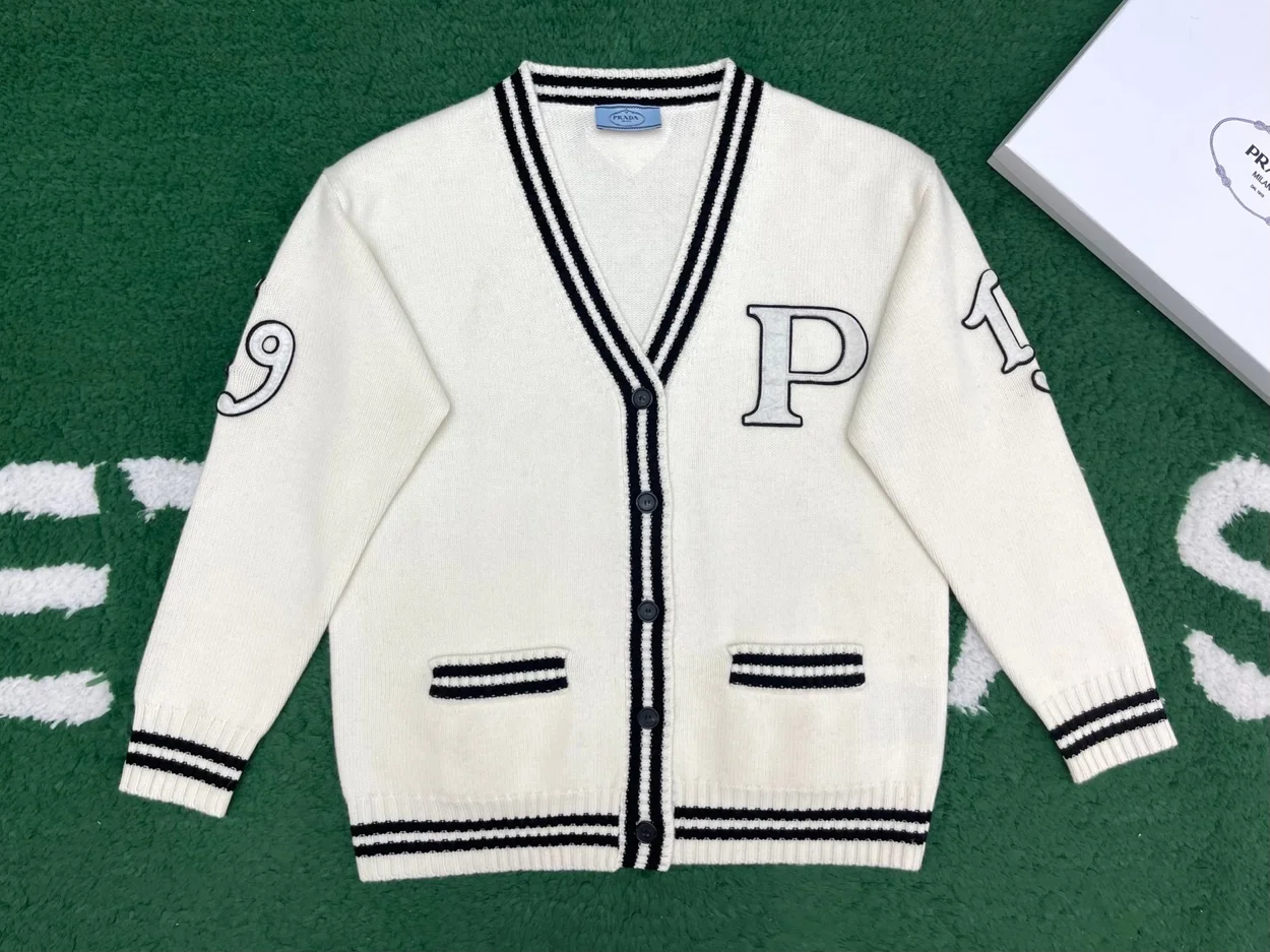 프라다 울 캐시미어 가디건