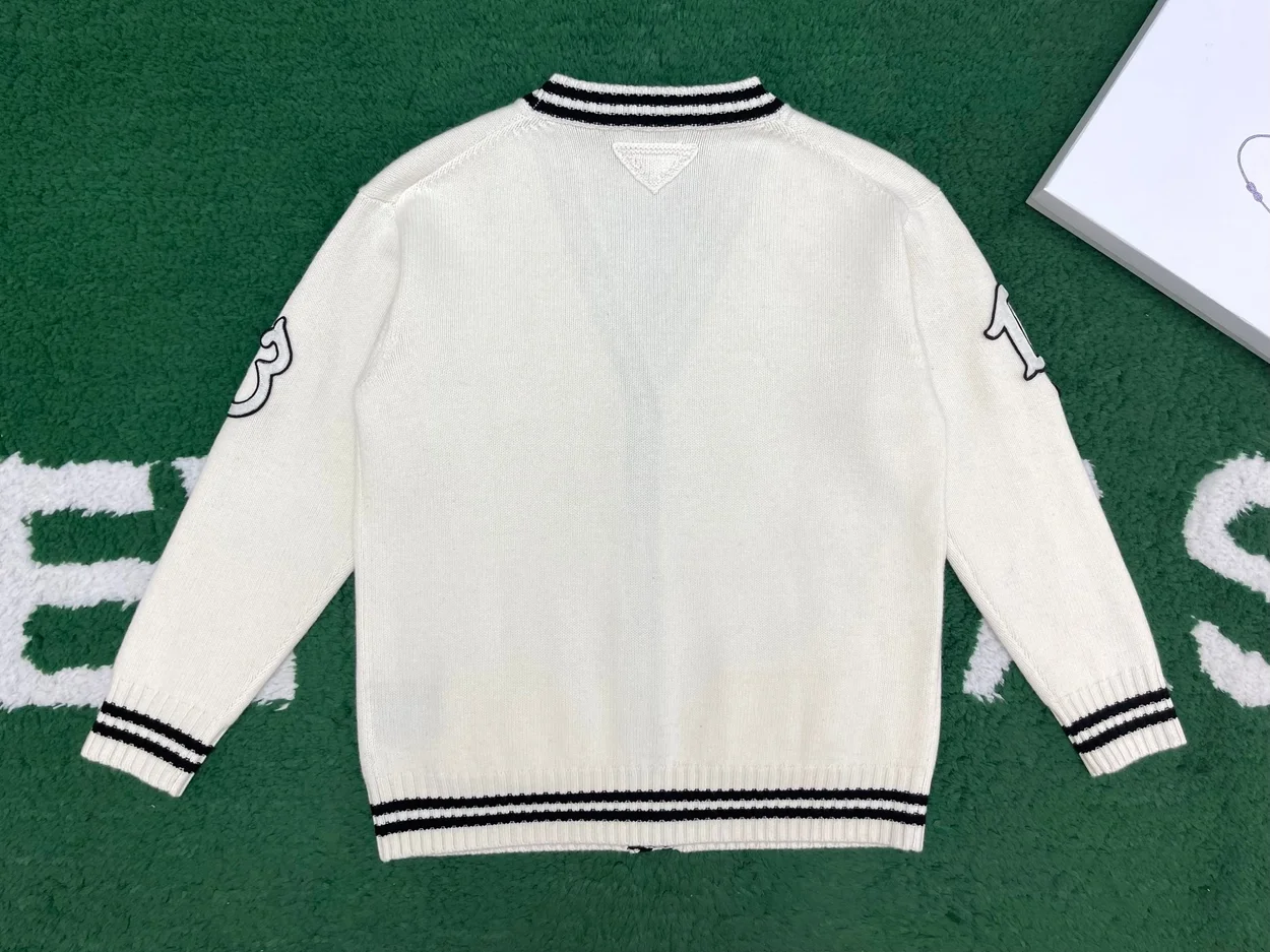 프라다 울 캐시미어 가디건