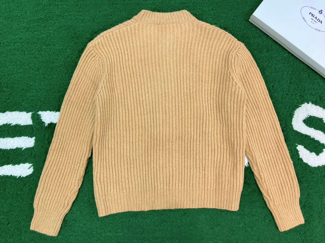 프라다 캐시고라 니트 가디건