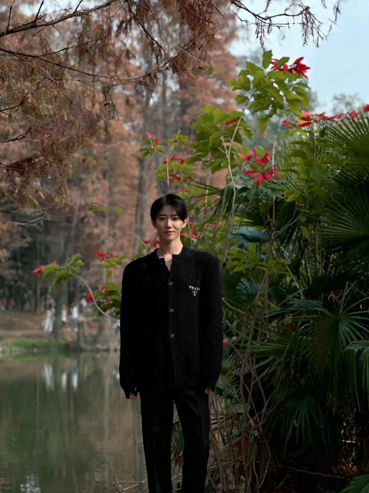 프라다 캐시고라 니트 가디건