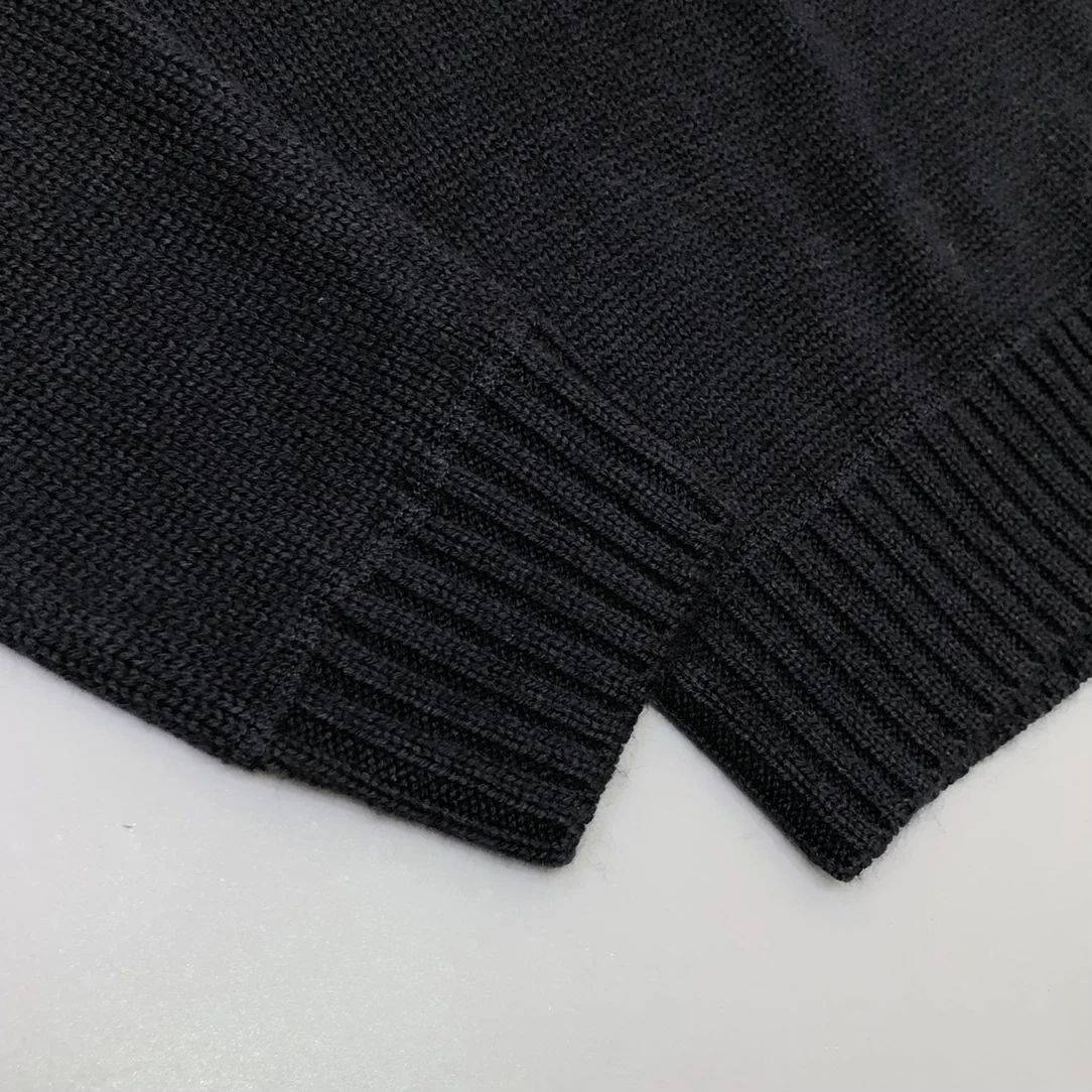 프라다 울 캐시미어 가디건