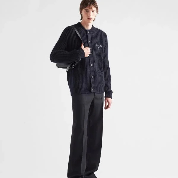 프라다 캐시고라 니트 가디건