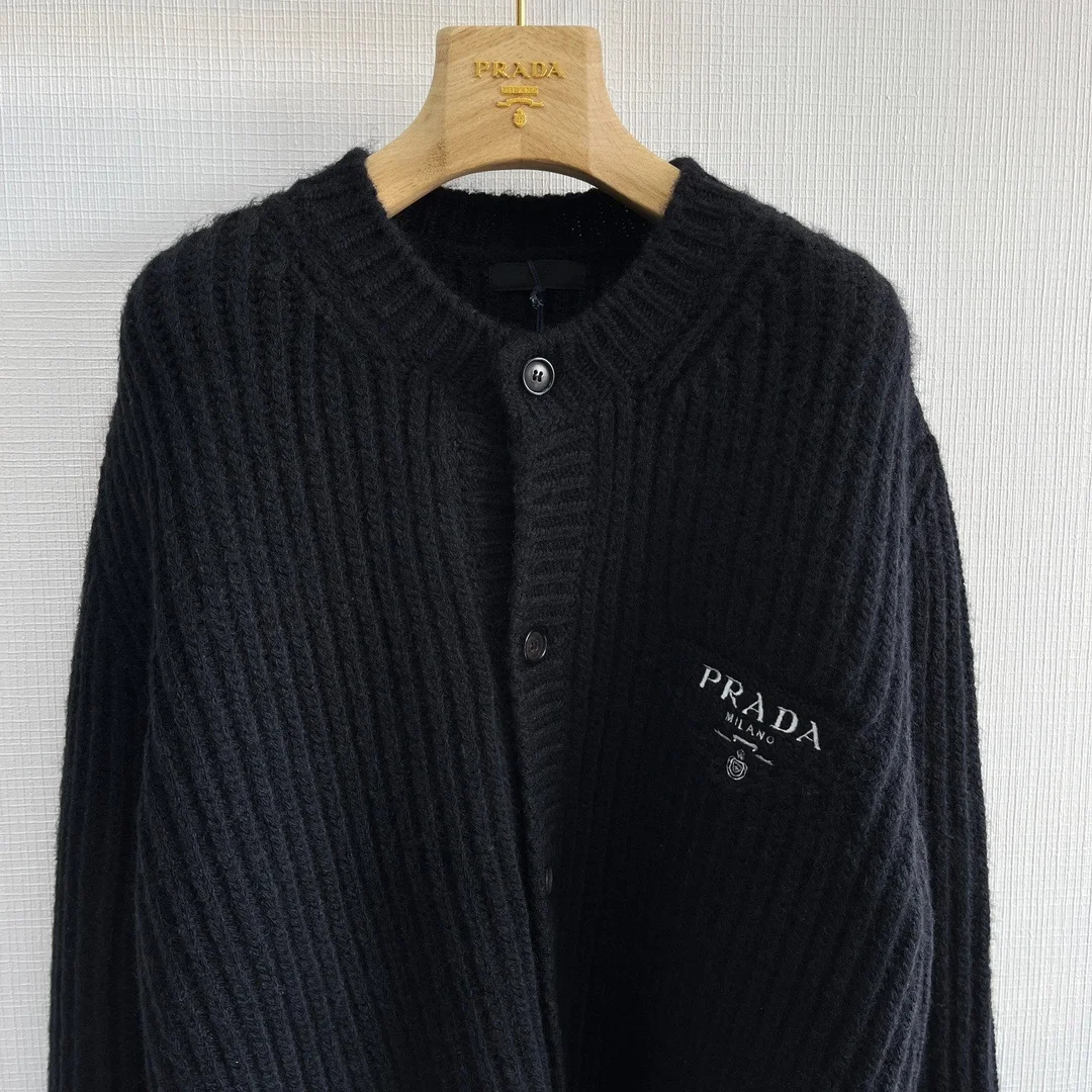 프라다 캐시고라 니트 가디건