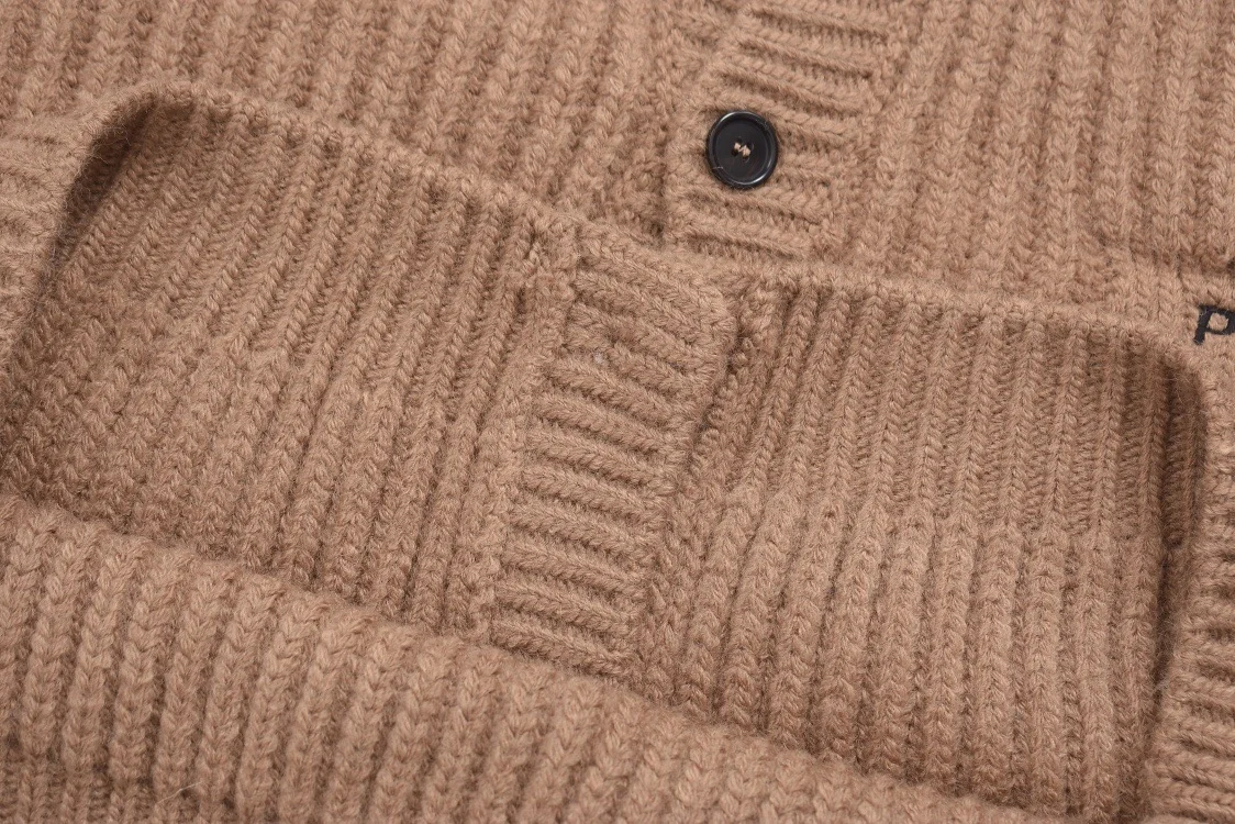 프라다 캐시고라 니트 가디건