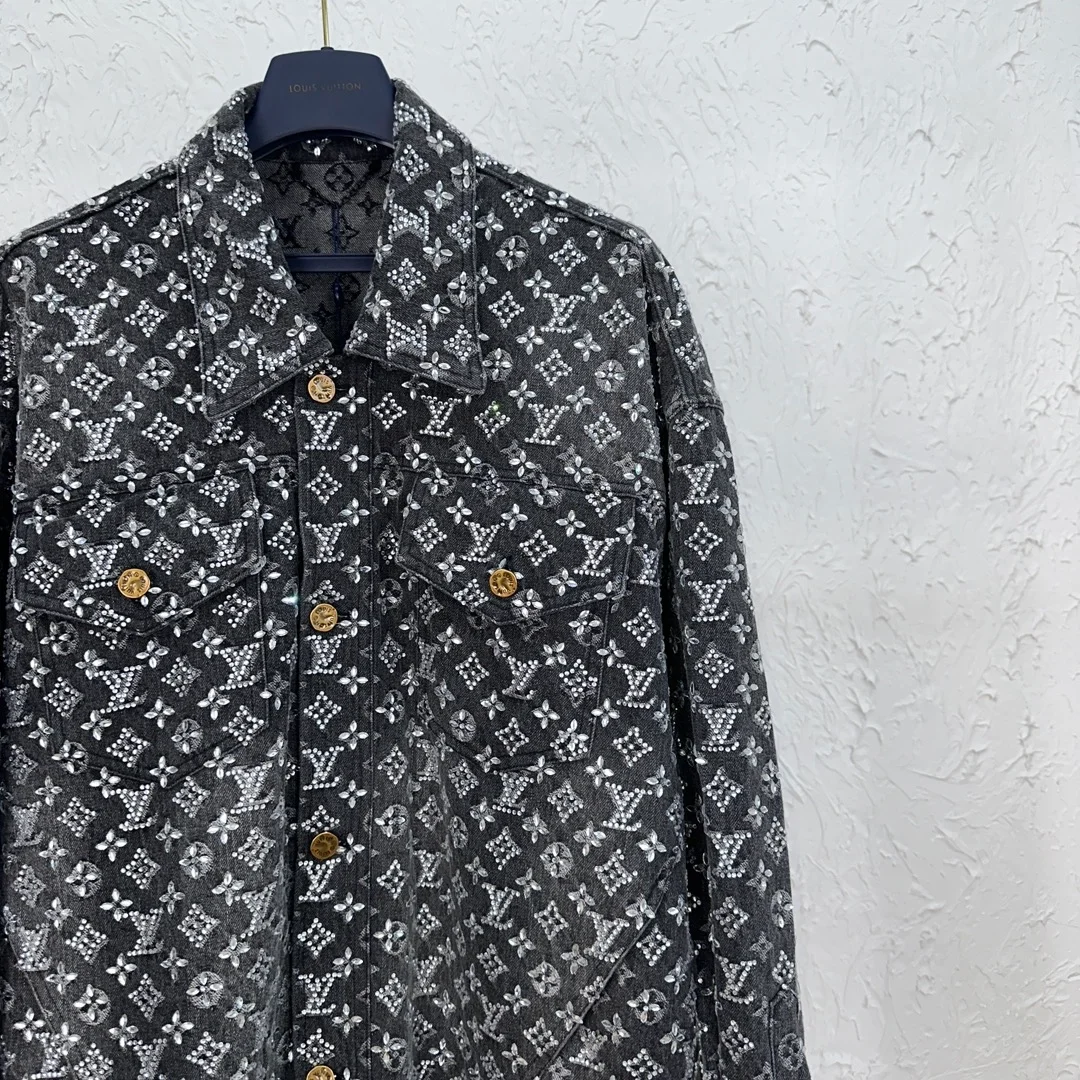 루이비통 메이드 투 오더 엠브로이더드 모노그램 데님 오버셔츠 1ABY92