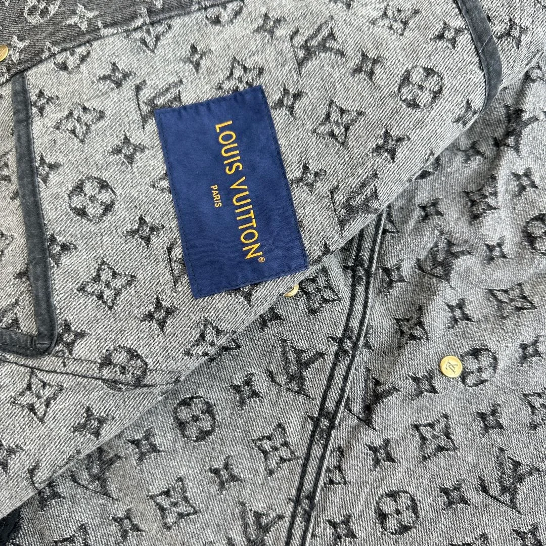 루이비통 메이드 투 오더 엠브로이더드 모노그램 데님 오버셔츠 1ABY92