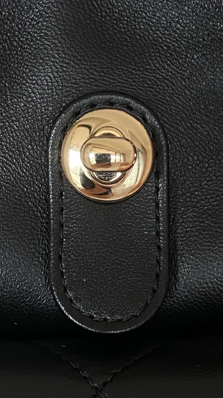 []샤넬 원 포켓 듀마 백팩 스몰 램스킨 블랙