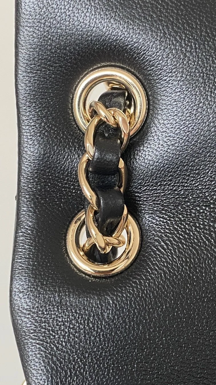 []샤넬 원 포켓 듀마 백팩 스몰 램스킨 블랙