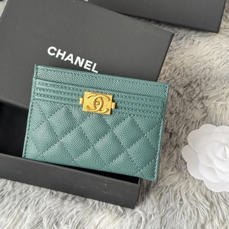 샤넬 보이 캐비어 카드슬롯 지갑