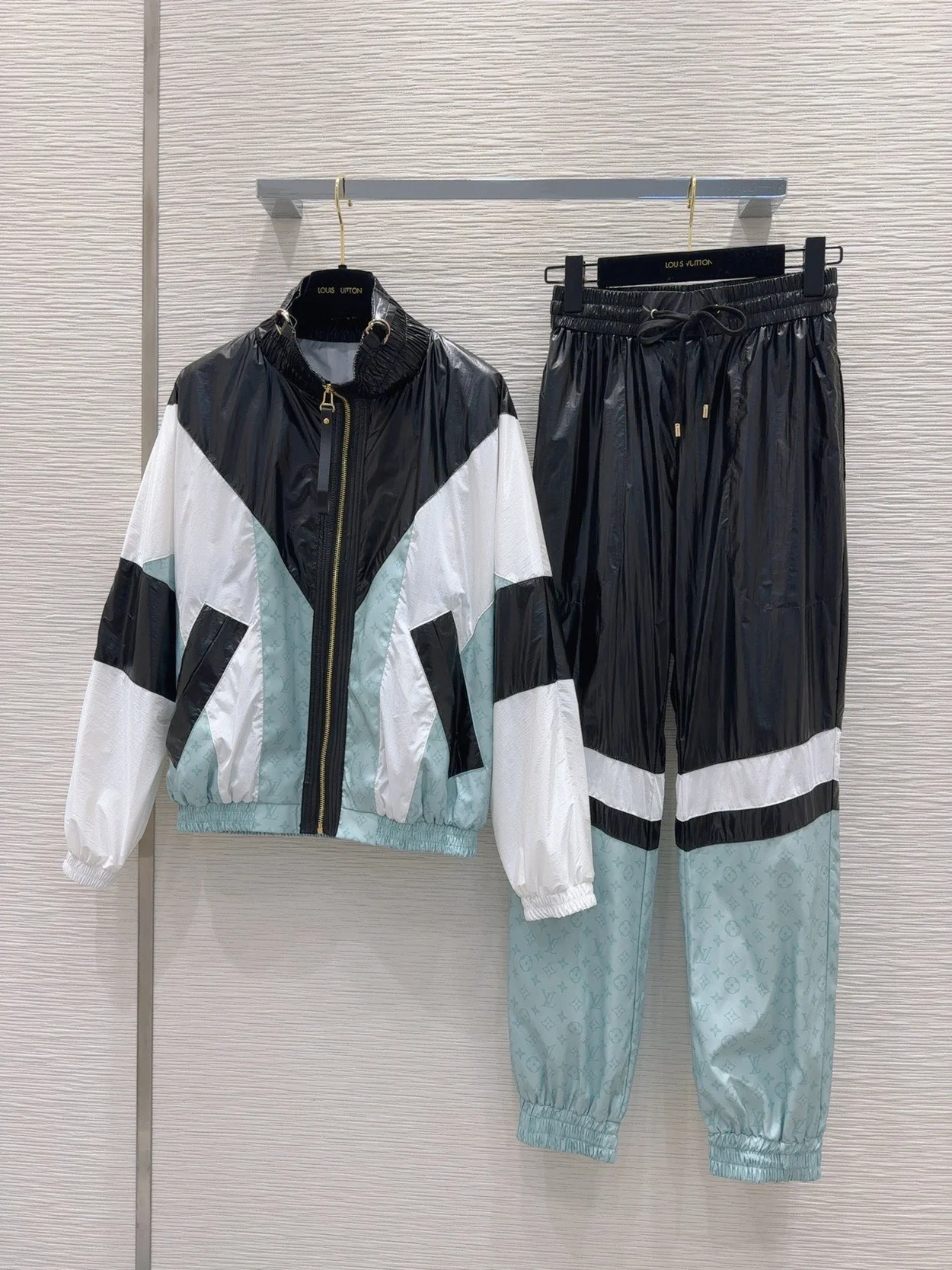 루이비통 스포티 컬러 블록 집업 파카