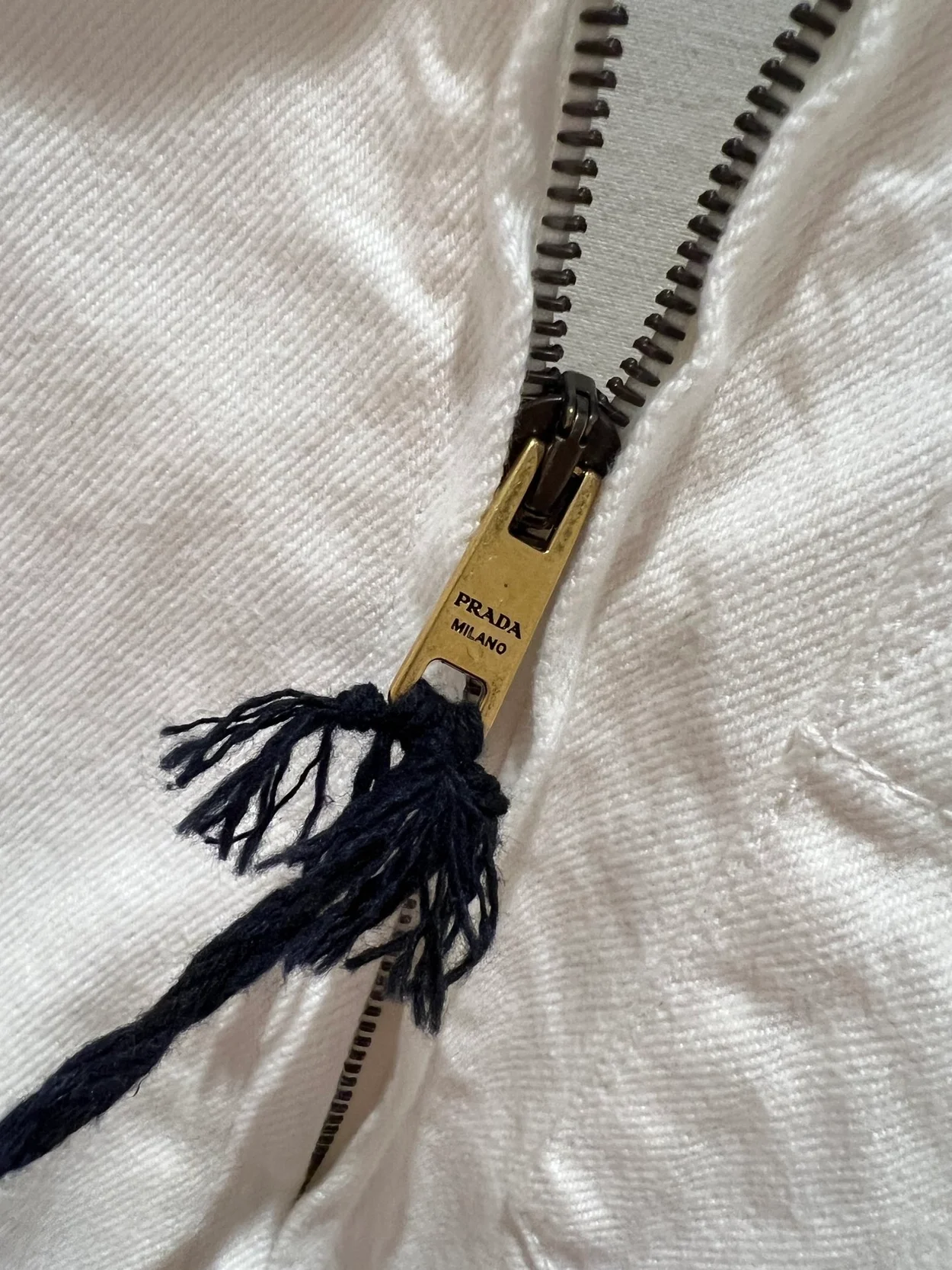 프라다 데님 블루종 재킷 화이트