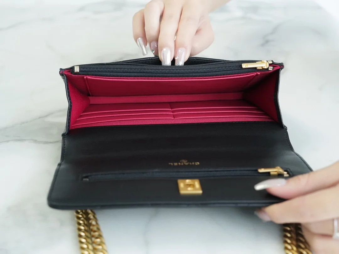 샤넬 WOC 까멜리아 블랙