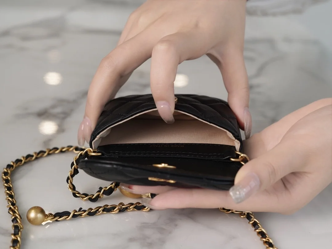 샤넬 WOC 골드볼 퀼팅 체인 웨이스트 미니백