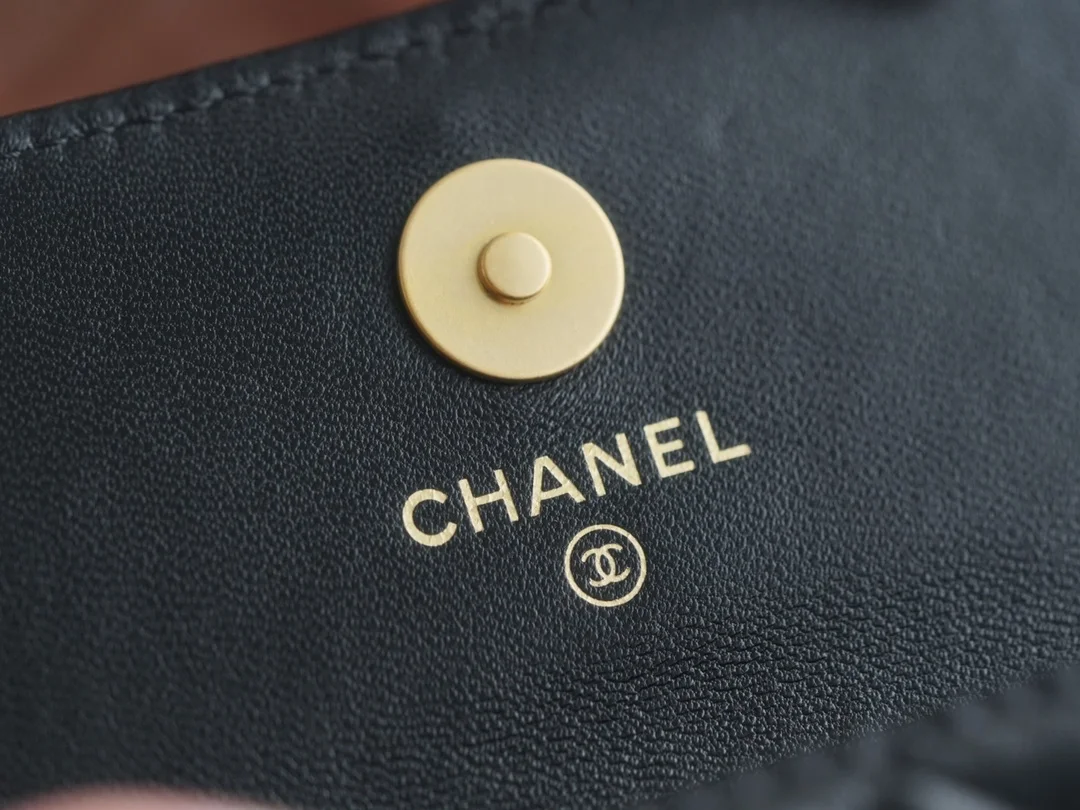 샤넬 WOC 골드볼 퀼팅 체인 미니백