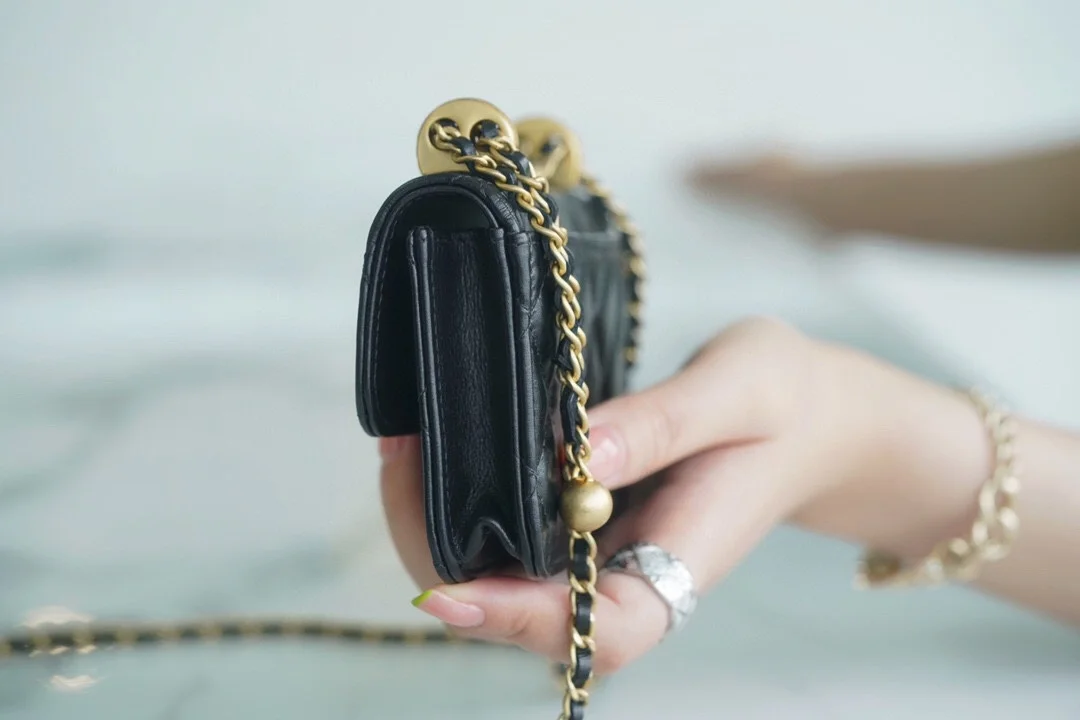 샤넬 더블 골드볼 미니 WOC 블랙