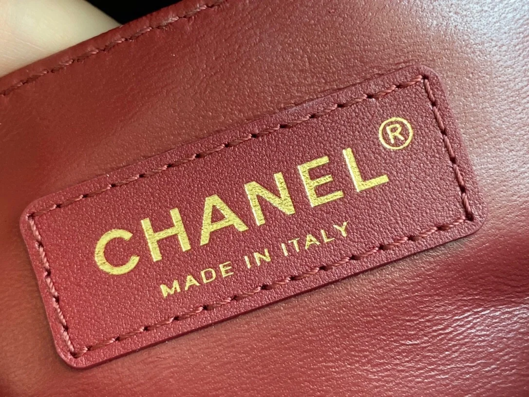 샤넬 클래식 미니 WOC 19 블랙